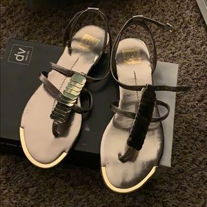DV sandals